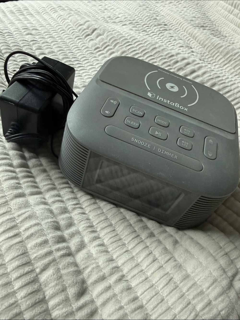Gray Wireless Charging Alarm Clock Radio